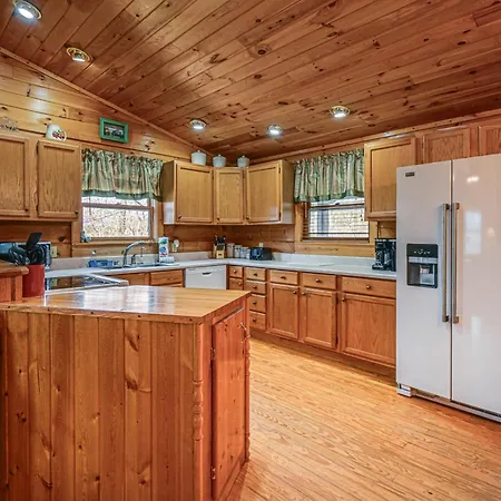 Bryson City Cabin With Hot Tub, Views And Pool Table! Exterior photo