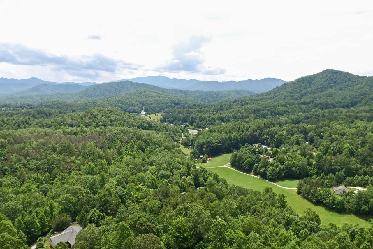 Bryson With Hot Tub, Views And Pool Table! * Bryson City